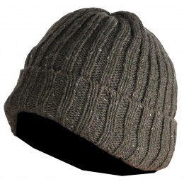 2470 - Knitted wool-like hat